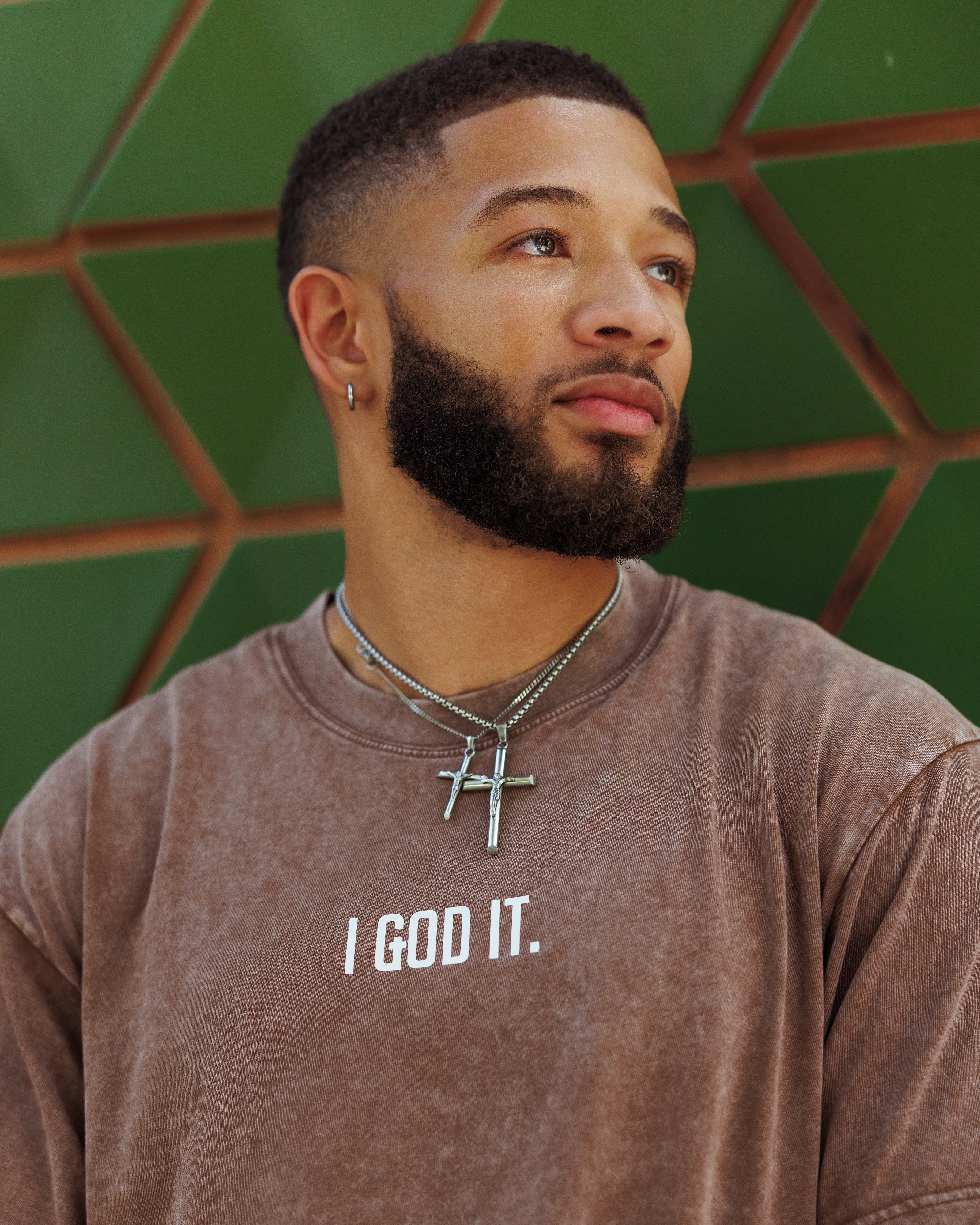 BROWN ACID WASH " I GOD IT " T-SHIRT
