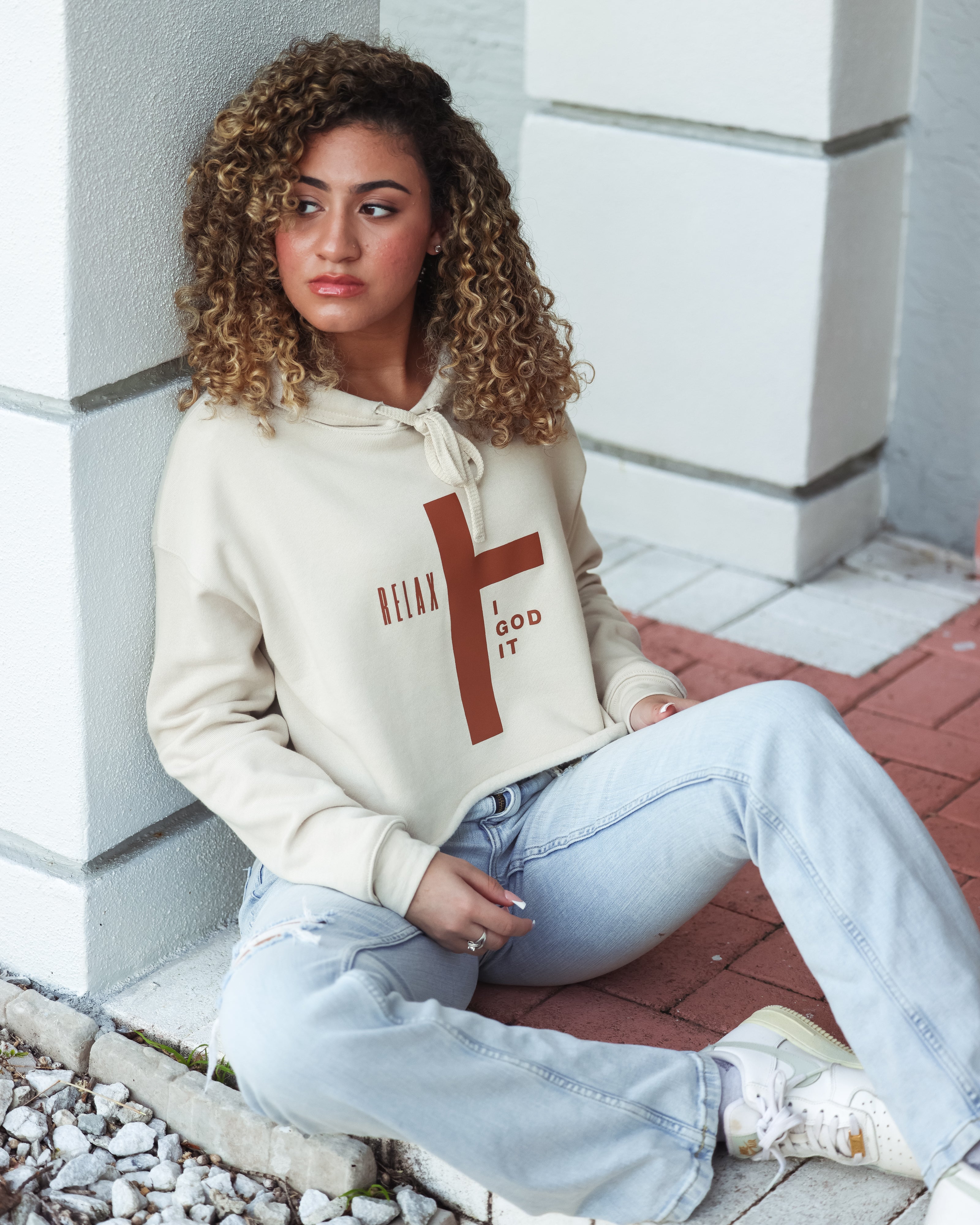 SAND GOD IT CROSS CROP HOODIE (WOMENS)